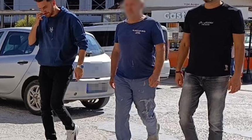 Mezarlıkta baltalı kavga: 1 yaralı