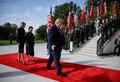 D�nyan� g�z� Trump-�i g�r��mesinde! B�y�k g�ndem maddesini a��klad�