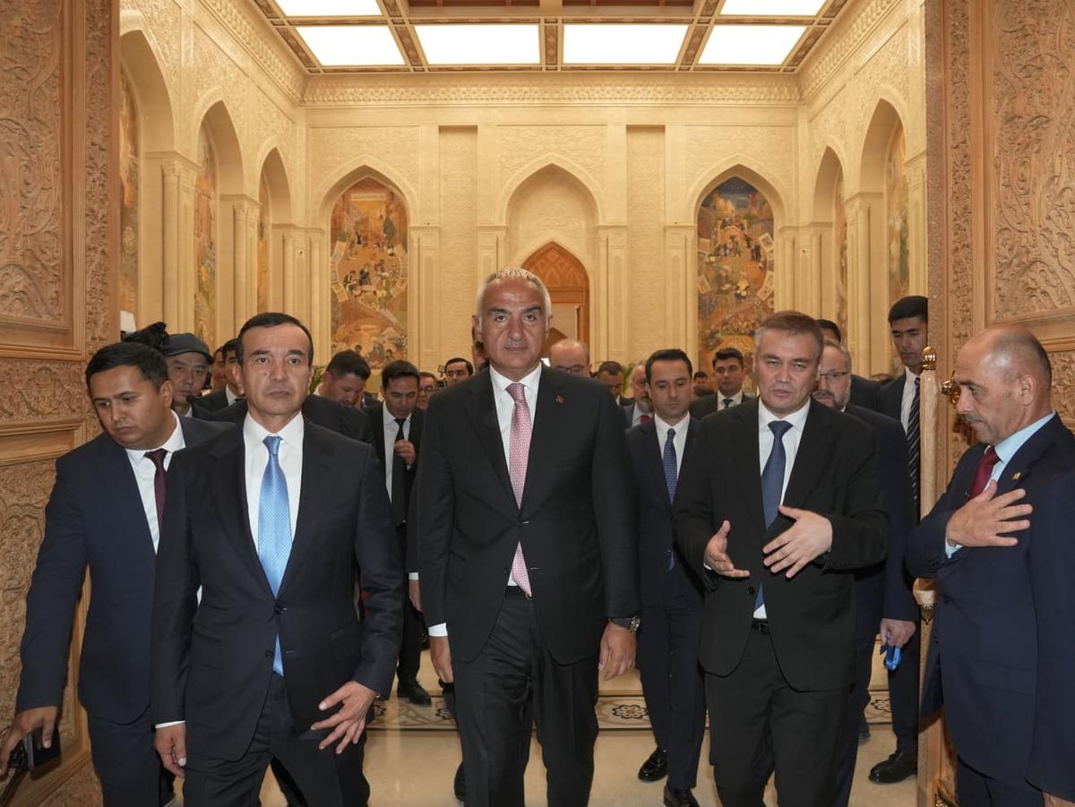 Taşkent te mutabakat zaptı imzalandı! Bakan Ersoy: “İş birliğimizi daha da ileri taşımaya hazırız” 12