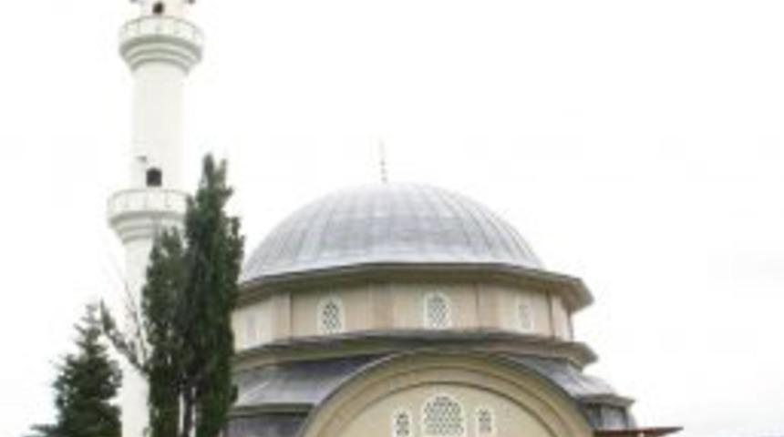 Hayırseverlerin yaptırdığı cami t&ouml;renle ibadete a&ccedil;ıldı