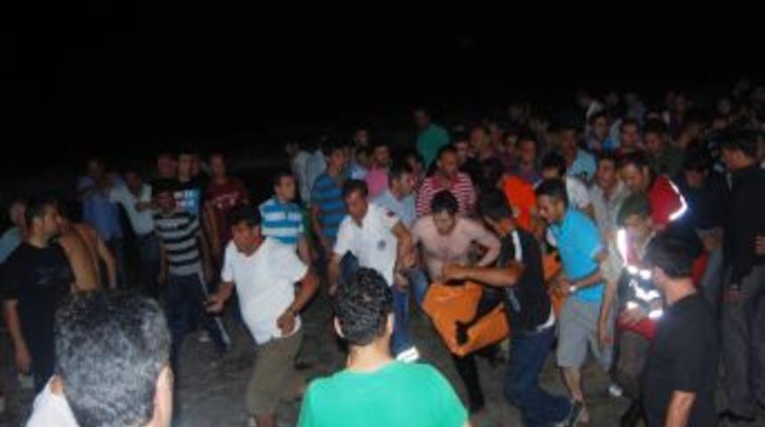 Trabzon'da kaza; otomobil denize u&ccedil;tu