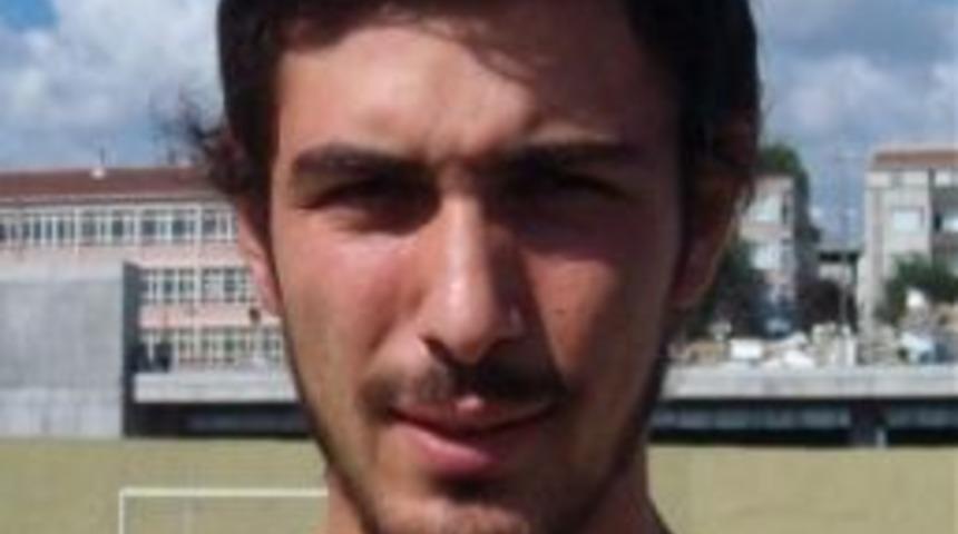 Bayrampaşaspor defans oyuncusu Burak Korkak&ccedil;ı Petrolspor ile anlaştı