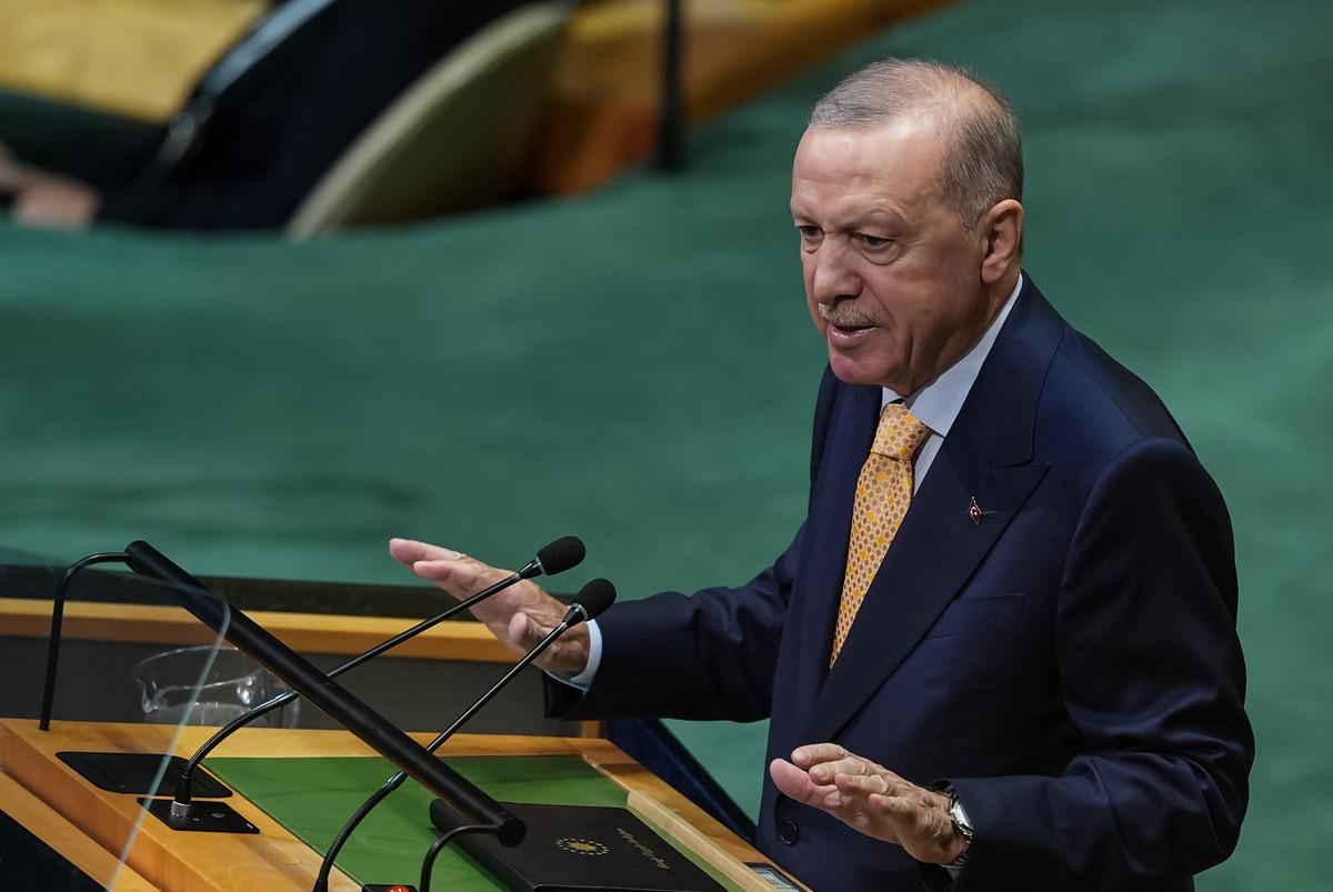 Cumhurbaşkanı Erdoğan dan fon soruşturması açıklaması: "Türkiye ekonomisine yönelik bir risk yok" 2