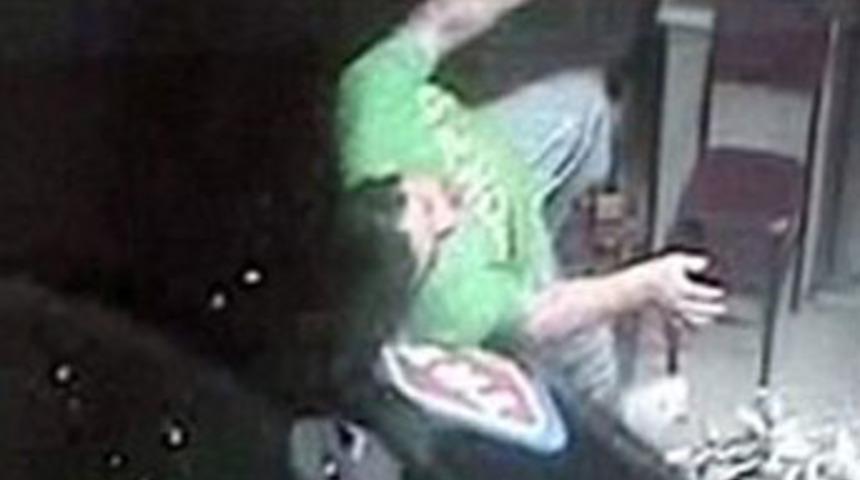 Ka&ccedil;ırdığı minib&uuml;sle dehşet sa&ccedil;tı