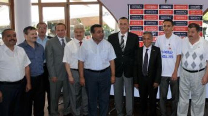 Turgutlulu LYS &uuml;&ccedil;&uuml;nc&uuml;s&uuml; altınla &ouml;d&uuml;llendirildi