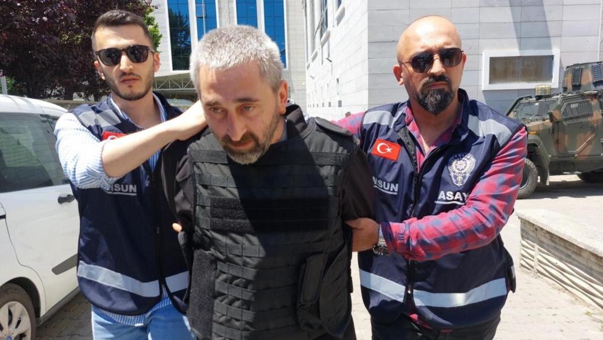Berber koltuğunda kardeşini &ouml;ld&uuml;ren ağabeyin yargılanmasına başlandı 1