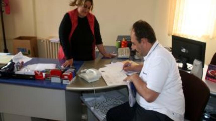 İmkansızlıklar nedeniyle okuyamadığı &uuml;niversiteye af sayesinde d&ouml;nd&uuml;