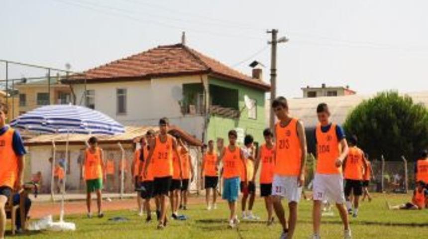 &Ouml;ğrenciler BESYO i&ccedil;in ter d&ouml;kt&uuml;