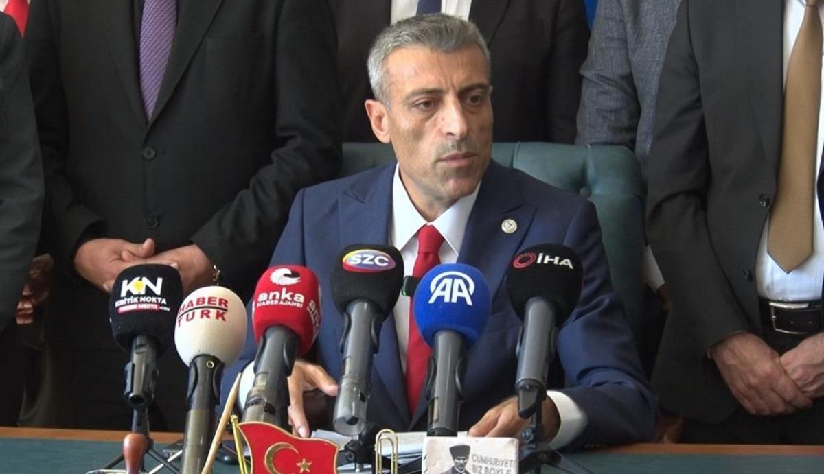 Yenilik Partisi nden YENİ Parti ye isim krizi için 3 Ekim e kadar süre 1
