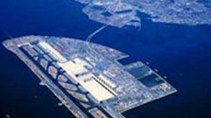 Yeni havaalanında isim krizi