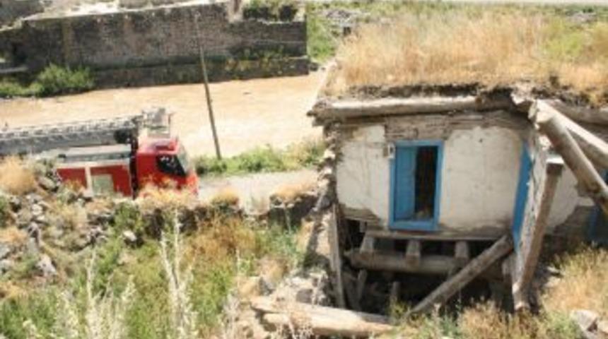 Tarihi konak az kalsın k&uuml;l oluyordu