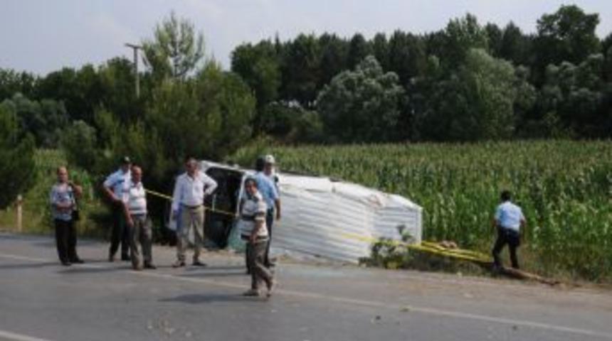 Sakarya'da trafik kazası: 19 yaralı
