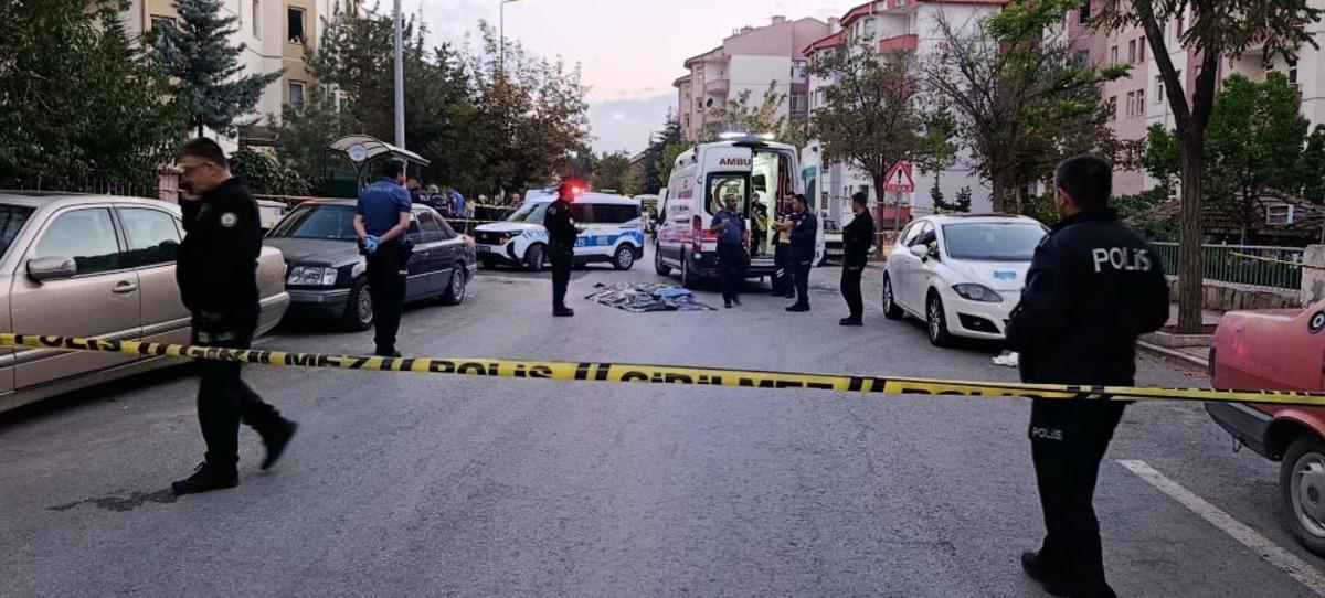 Bisikletiyle halk otobüsünün altında kalan çocuk hayatını kaybetti 2