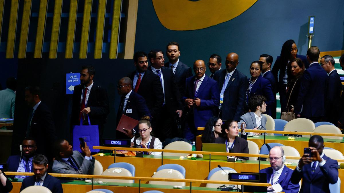 BM Genel Kurulu nda konuşma yapan İsrail Başbakanı Netanyahu ya şok tepki: Salonu terk ettiler 7