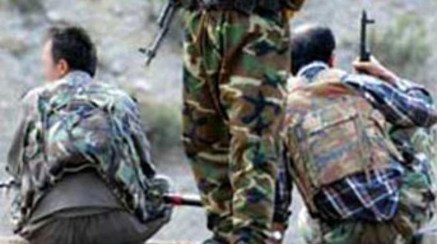 Korucubaşı &ouml;ld&uuml;r&uuml;ld&uuml;, il&ccedil;e karıştı