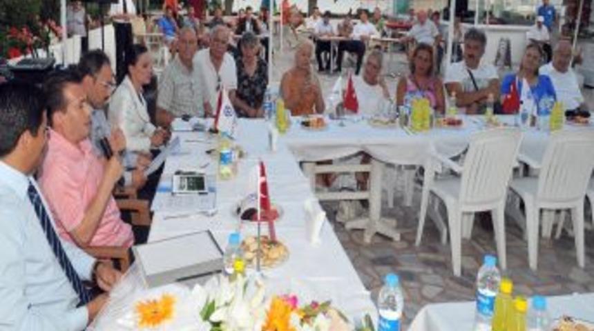 Tuzla'da Başkan Yazıcı'nın site toplantıları devam ediyor