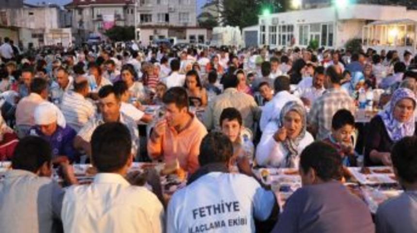 Ramazan ayı turizm sezonuna denk gelince iftar &ccedil;adır sayısı artırıldı