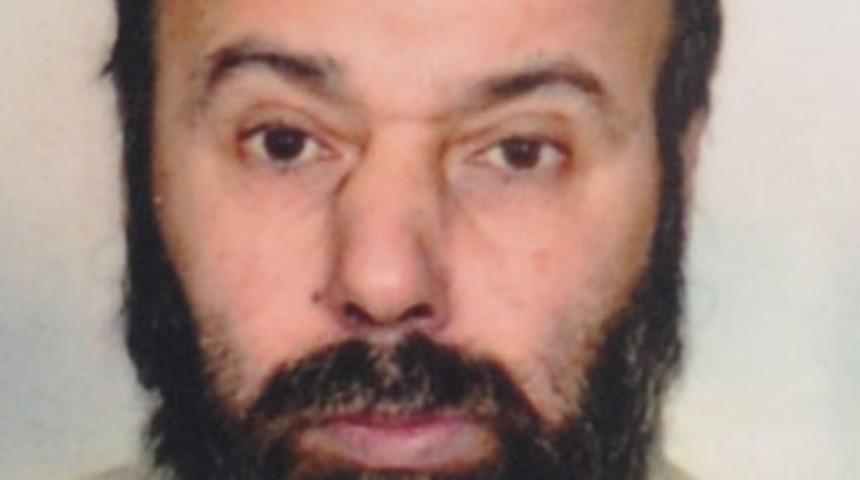 Şizofreni hastası annesini d&ouml;verek &ouml;ld&uuml;rd&uuml;