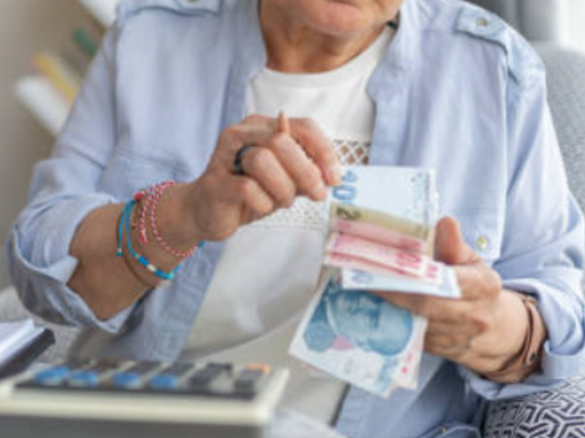 Emekli maaşlarında 30 bin lira detayı! Uzman isim rakamı a&ccedil;ıkladı