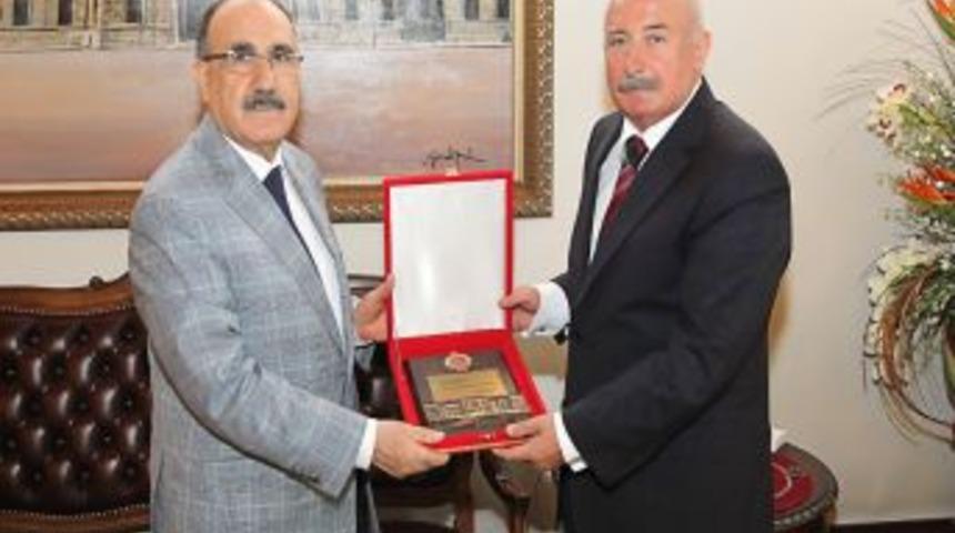 Başabakan Yardımcısı Atalay, Ankara Valiliği'ni ziyaret etti