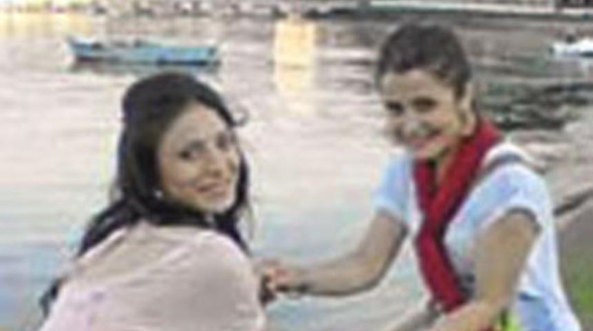 Kardeşleri dalgalar ayırdı