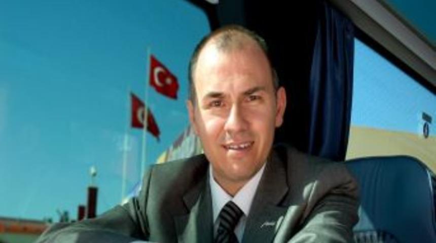 Artık g&ouml;rme engelliler de seyahatlerinde dergi okuyacak