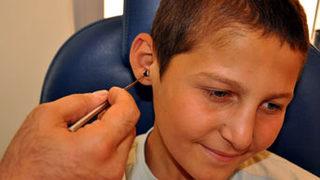 Kulağına soktuğu boncukla 7 yıl yaşadı