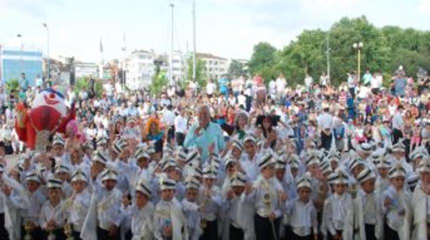 Ereğli Belediyesi 125 &ccedil;ocuğu s&uuml;nnet ettirdi