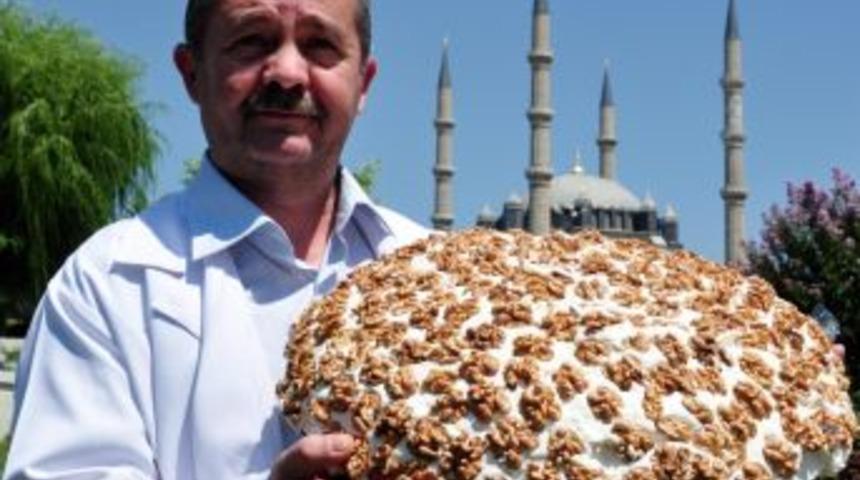 Osmanlı&rsquo;nın 'Hurmalı Sultanlar Ezmesi' yeniden sofrada