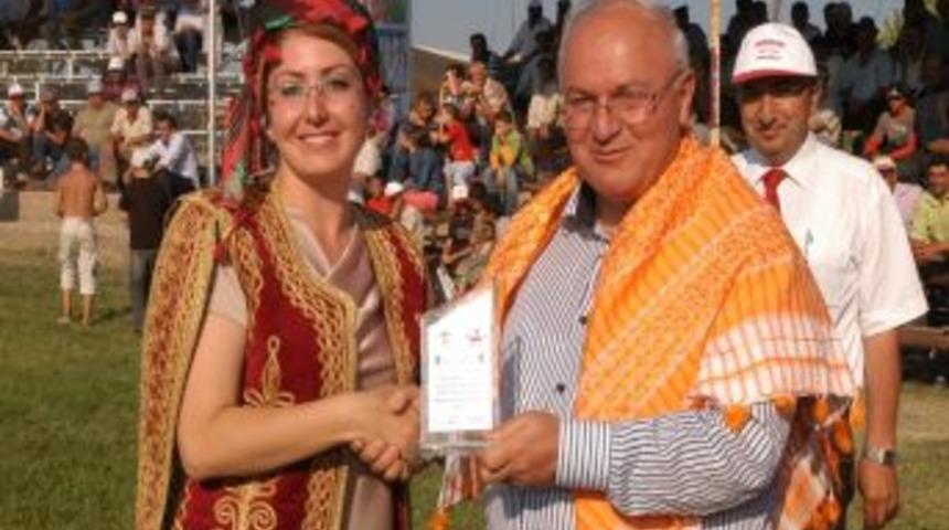 17. Kaledavas Yağlı G&uuml;reşleri ve Biber Festivali sona erdi