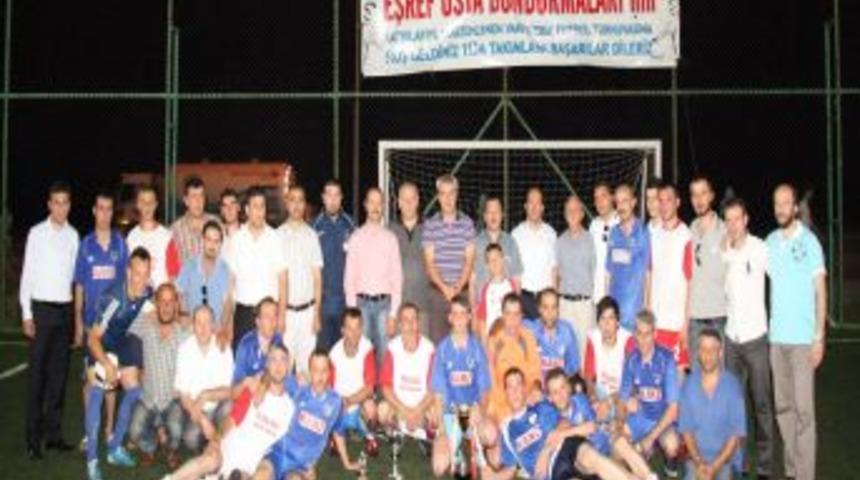 Turnuvada şampiyon olan takımın geliri, ihtiya&ccedil; sahibi bir &ccedil;ocuğa verildi