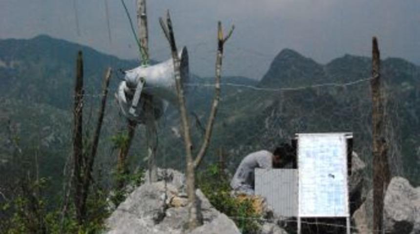 K&ouml;ye, g&uuml;neş enerjili merkezi ezan sistemi