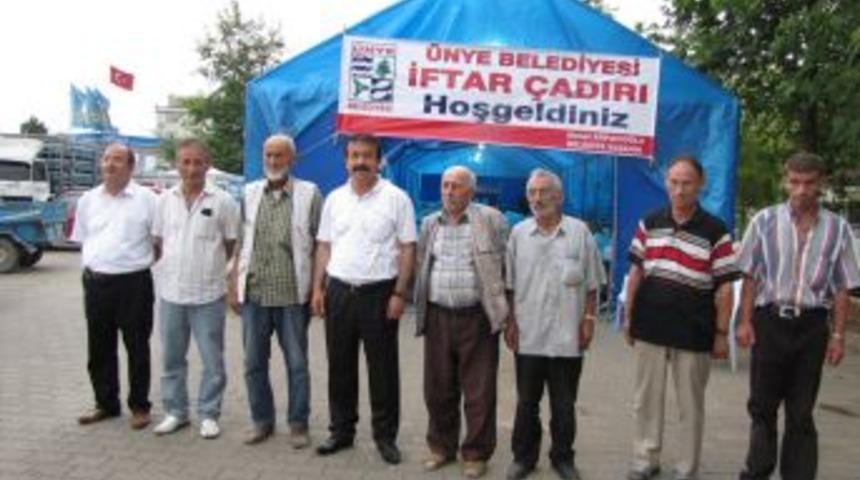 &Uuml;nye Belediyesi İftar &Ccedil;adırı, Ramazan'da bin 500 kişiye hizmet verecek