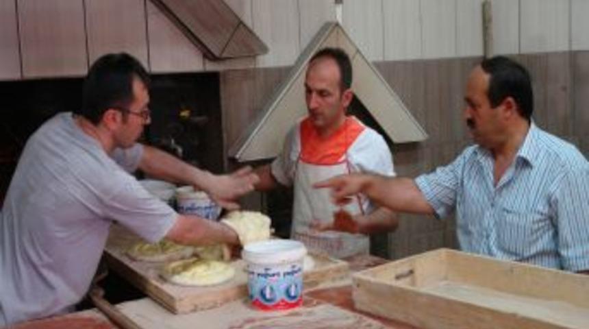 Yakutiye Beledisi zabıta ekipleri fırınlarda pide denetimi yaptı