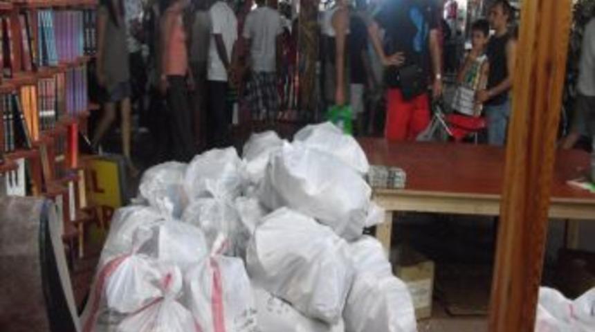 Balıkesir'in il&ccedil;elerinde 9 bin 108 adet korsan kitap ele ge&ccedil;irildi