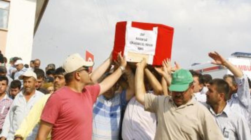 Şehit Uzman &Ccedil;avuş Sağ, g&ouml;zyaşlarıyla son yolculuğuna uğurlandı