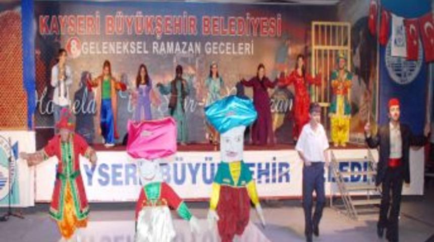Ramazan eğlencesine aileler b&uuml;y&uuml;k ilgi g&ouml;sterdi
