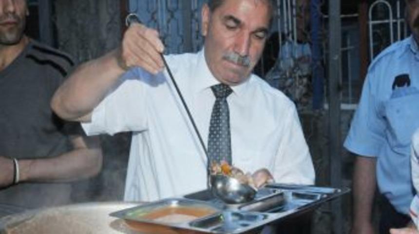 Başkan Demirtaş, Ramazan boyunca orucunu halka birlikte açacak