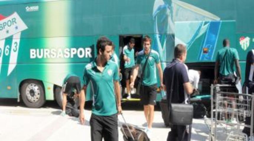 Bursasporlu futbolcular galibiyetten emin