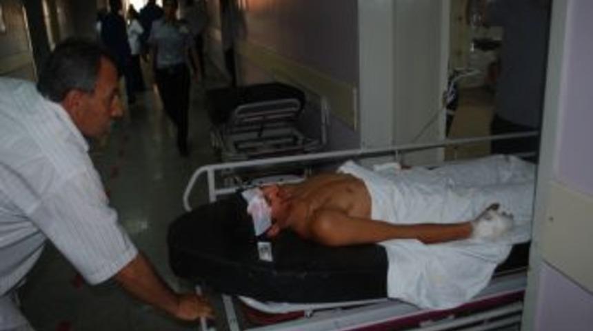 Pet şişe yaraladı