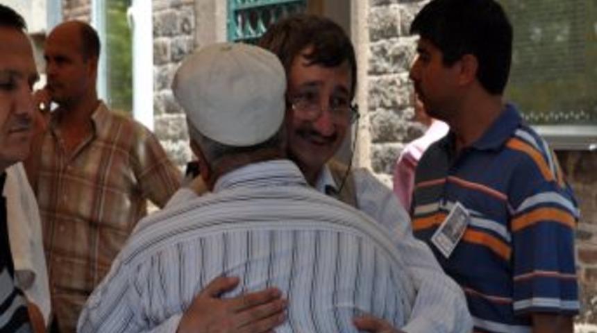 Terhisine 24 g&uuml;n kala n&ouml;bette &ouml;len asker toprağa verildi