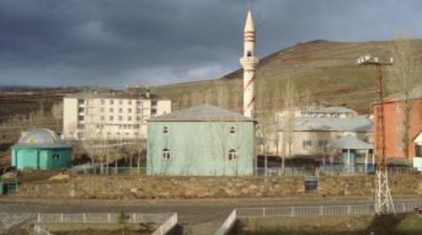 Bingöl'de 13. yüzyıldan kalma mescit