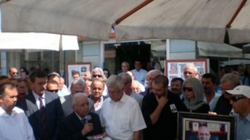 Salihli esnafı başkanını gözyaşlarıyla uğurladı