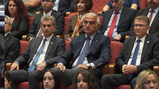 Bakan Ersoy'dan ortak Türk Alfabesi vurgusu, dijital dünyada dilimizi koruma çağrısı 