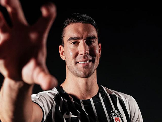 Juventus Vlahovic'i sattığına bin pişman! Hepsini solladı