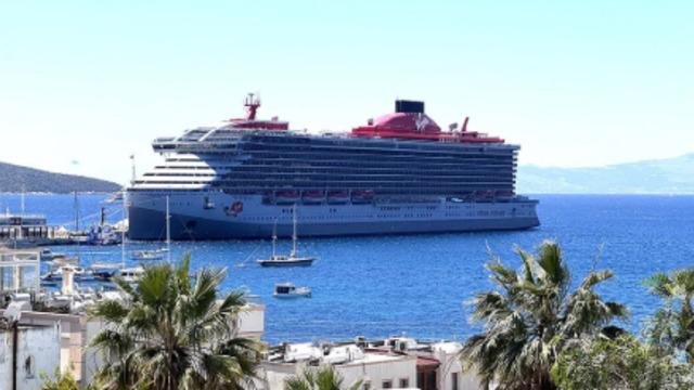 Bodrum'a Aurora kruvaziyeriyle 1814 turist geldi
