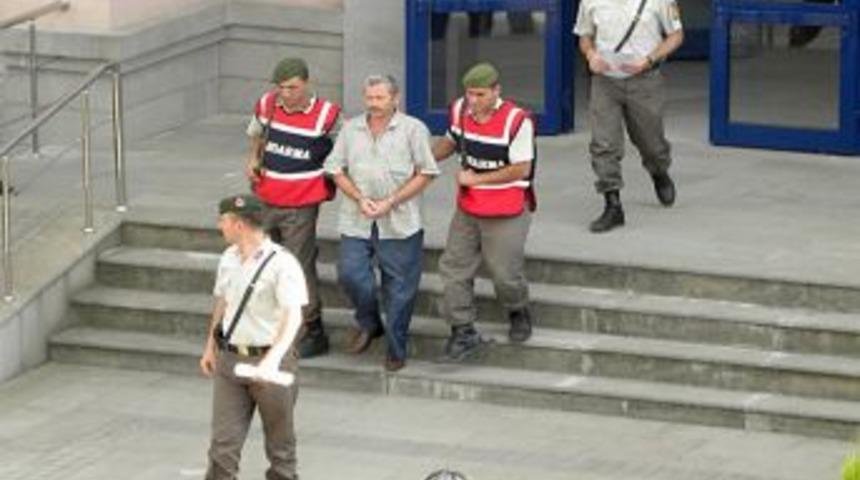 Evinde m&uuml;himmat bulunan kişi tutuklandı