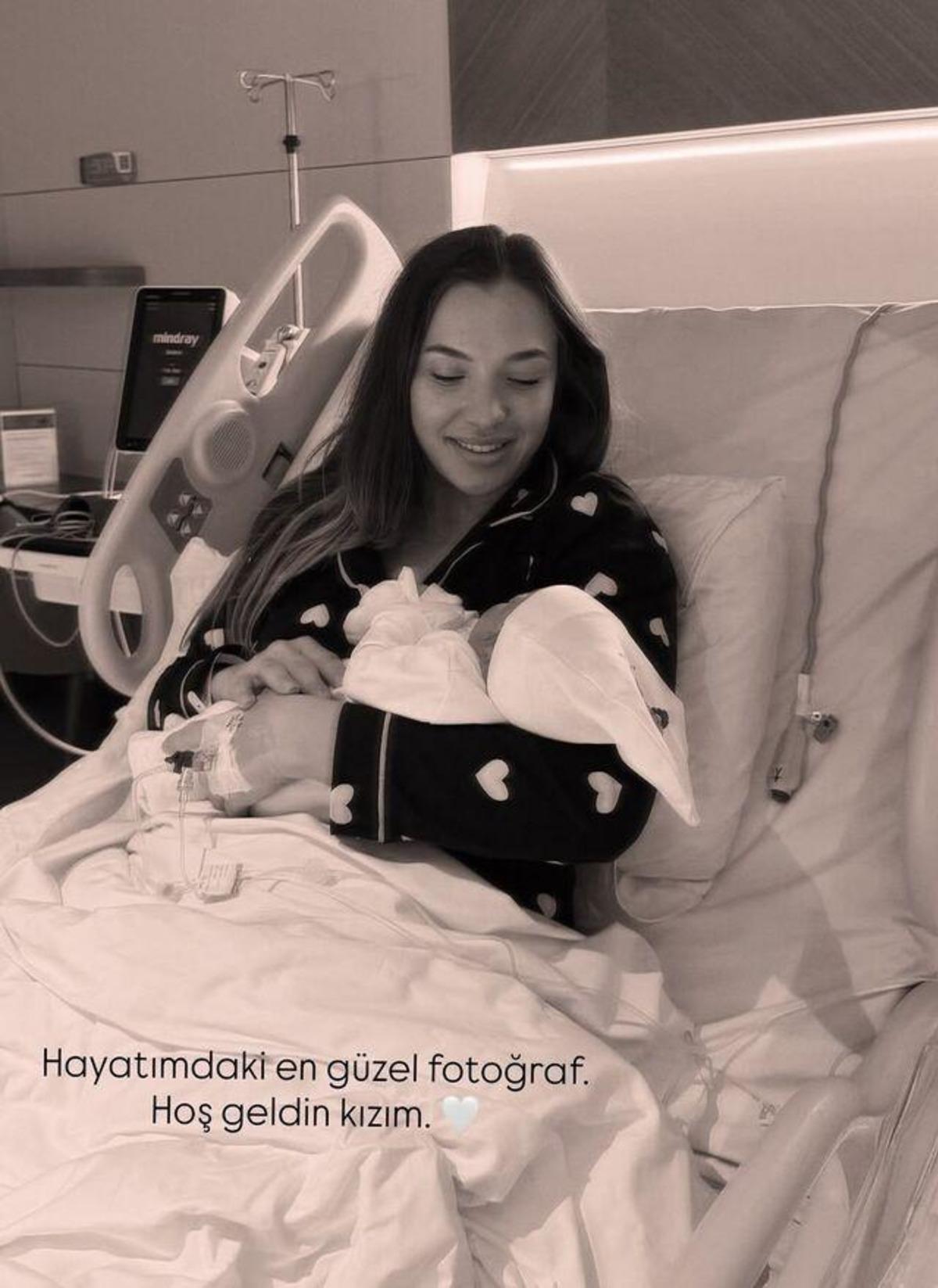 Aşkları Survivor da başlamıştı! Mert Öcal ile Sude Burcu anne-baba oldu 3