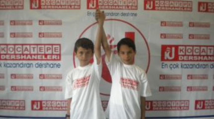 Kocatepe 7. sınıf SBS&rsquo;de 3 T&uuml;rkiye birincisi &ccedil;ıkardı