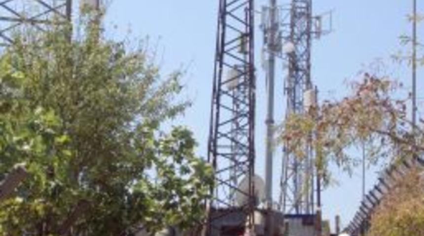 T&uuml;praş depoları yakınında &ccedil;ıkan yangın s&ouml;nd&uuml;r&uuml;ld&uuml;